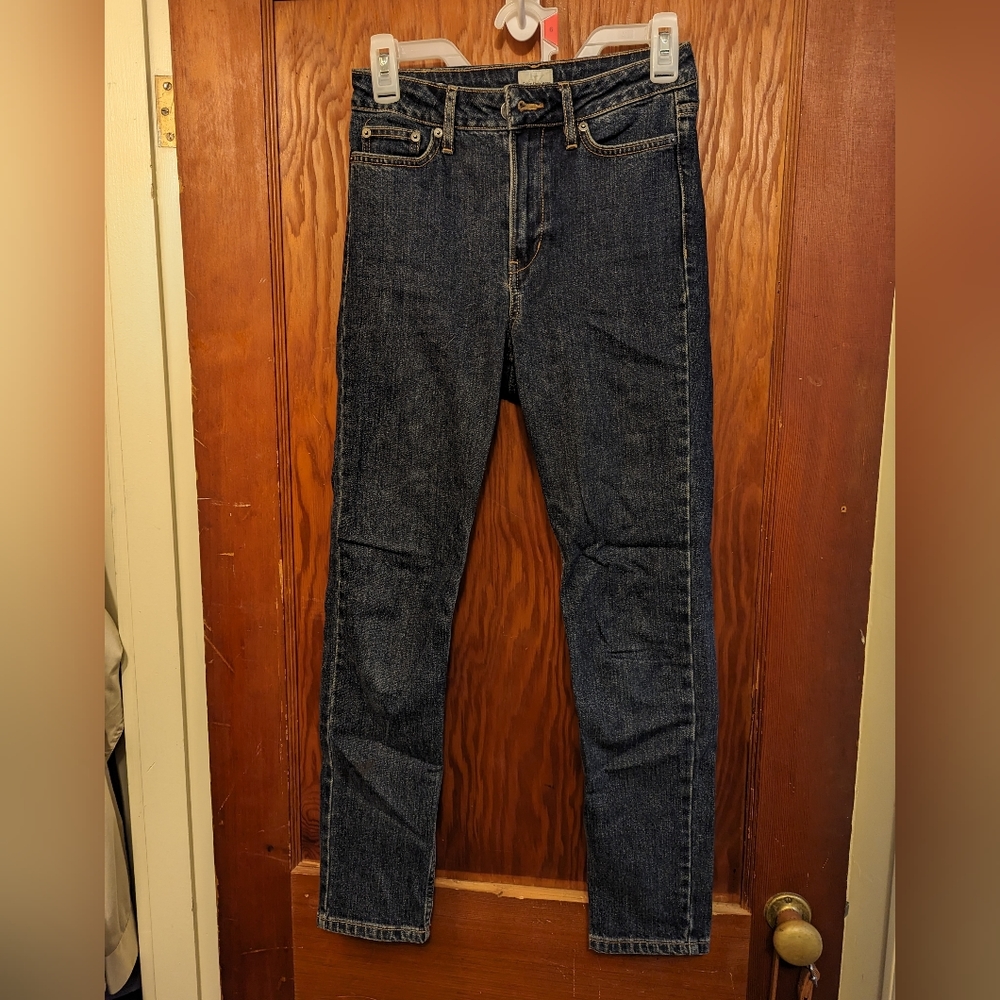 Calvin Klein High Rise Ankle Skinny Jeans, size  26